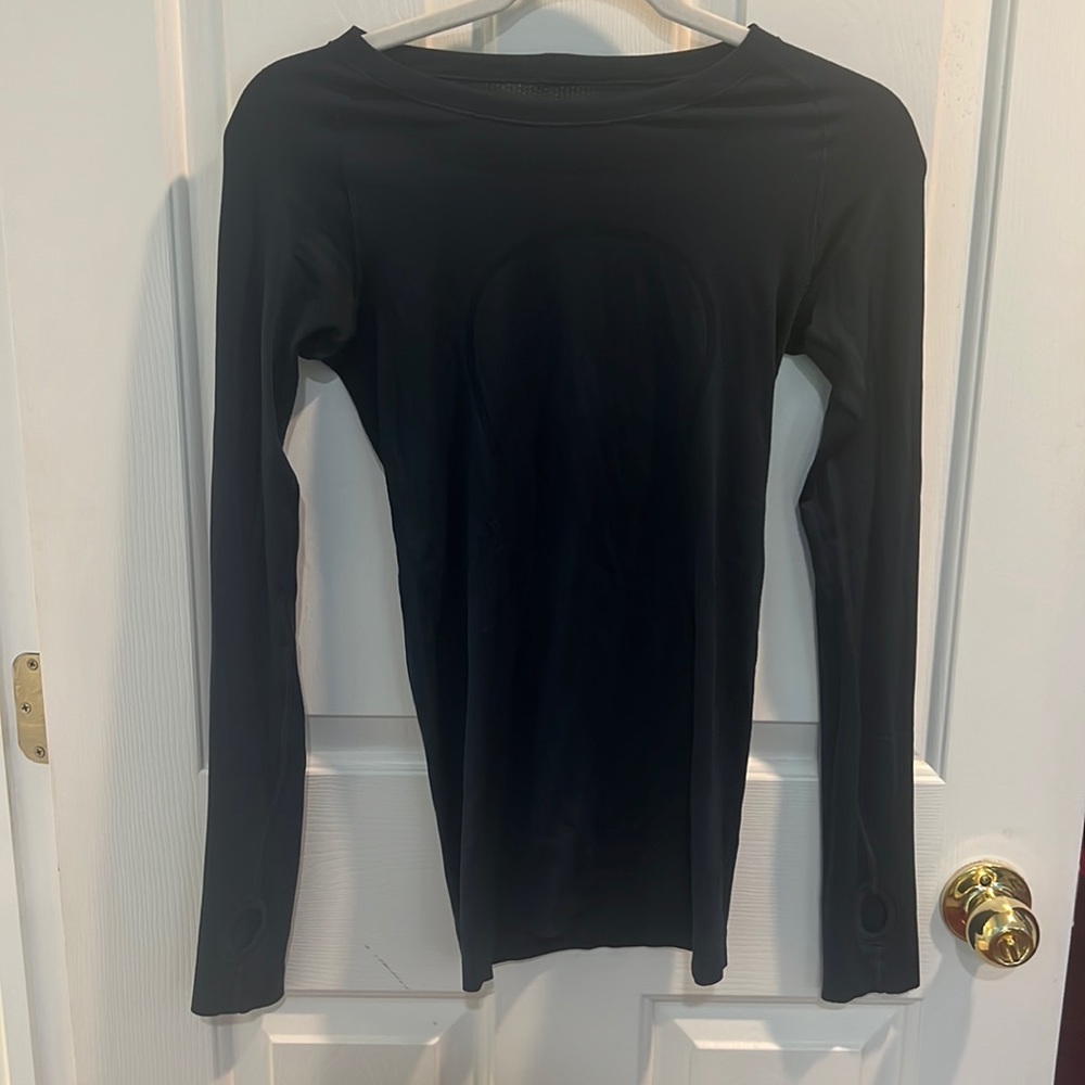 LULULEMON, long sleeve workout top, navy blue, size 4